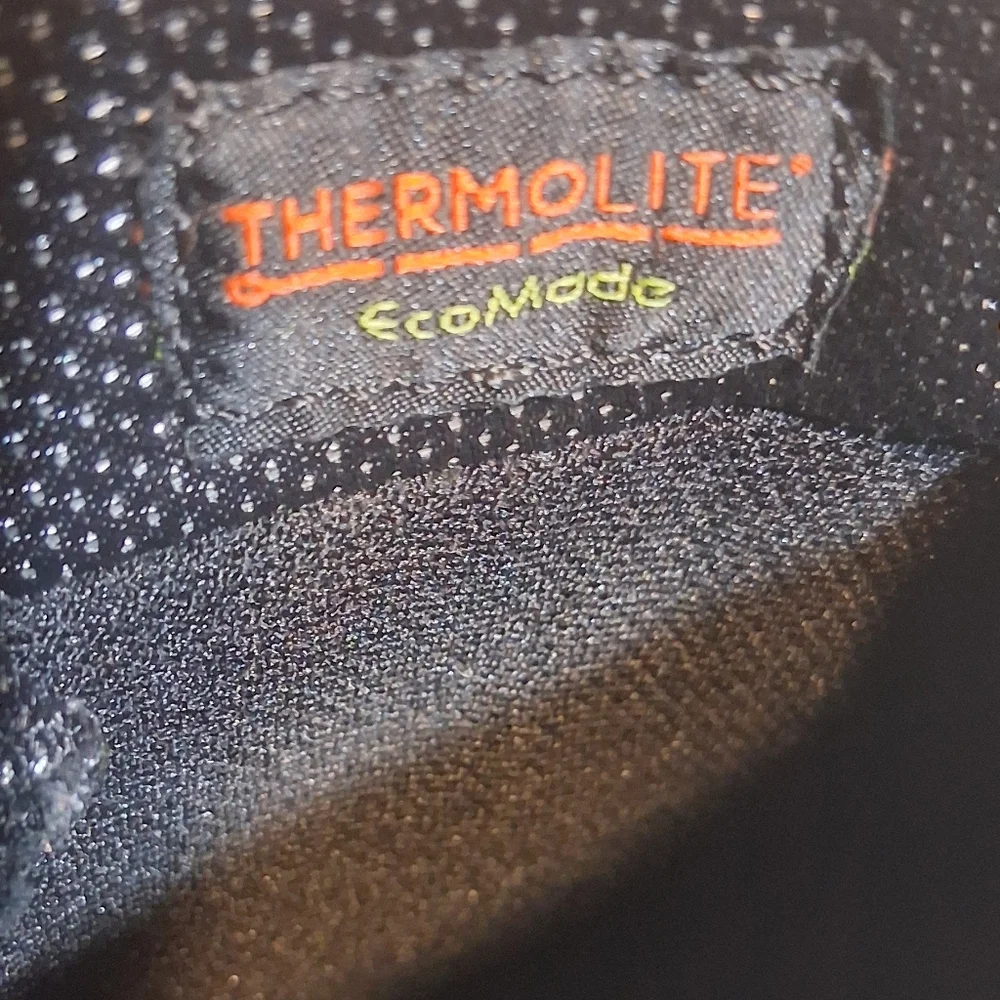 Thermolite Ecomade Kids Black Winter Boots Size 1 Weatherproof Outdoor Play